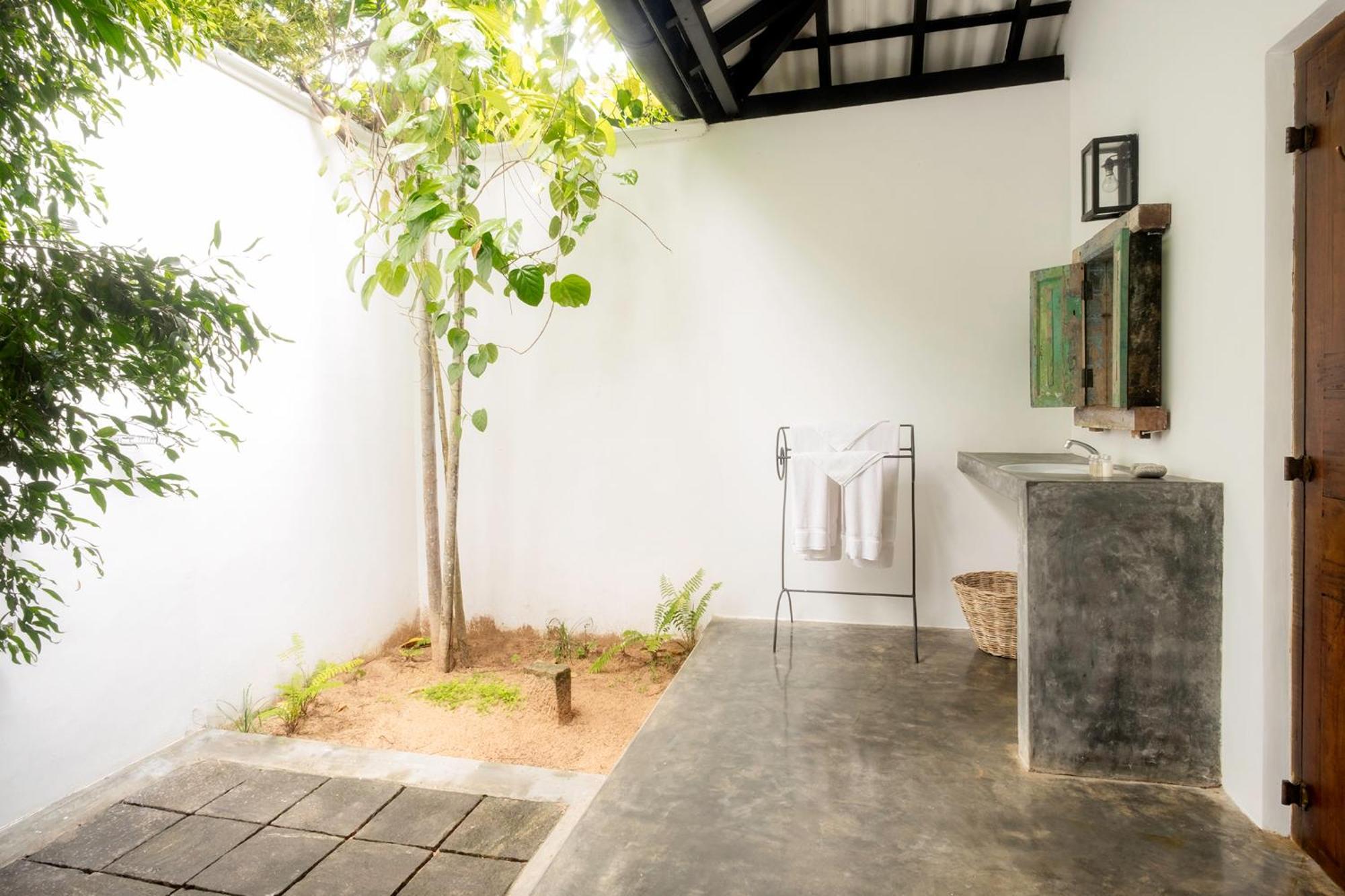 Nisala Arana Boutique Hotel Bentota Exteriör bild